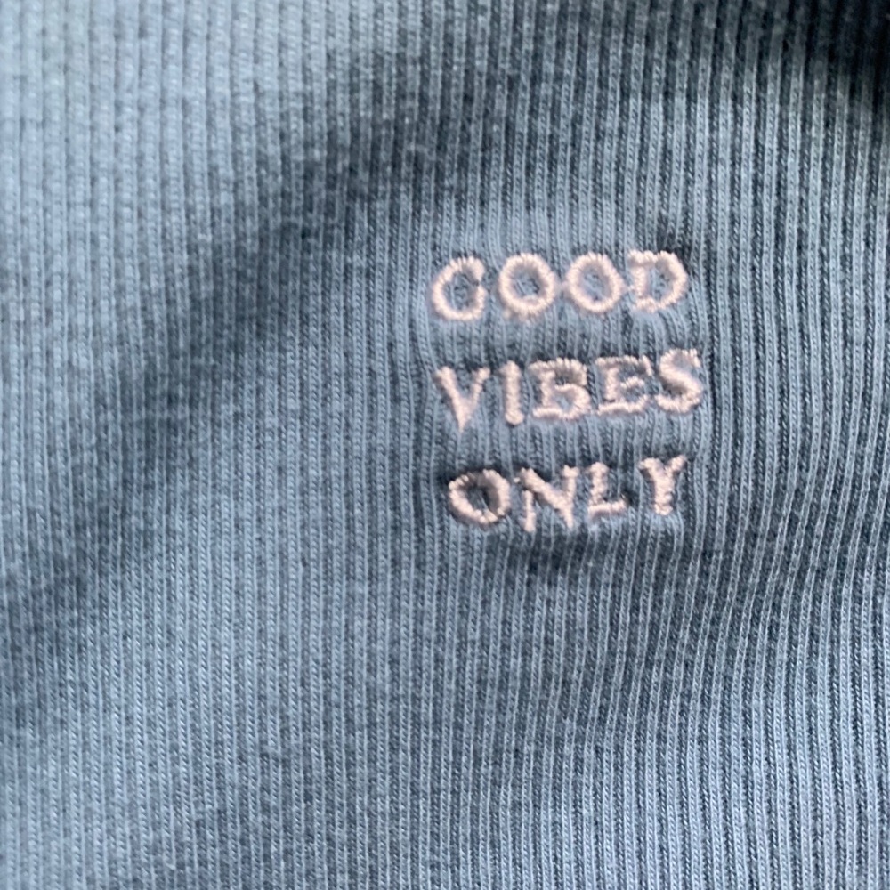 Good Vibes Only Tie Tank - Picture 3 of 5